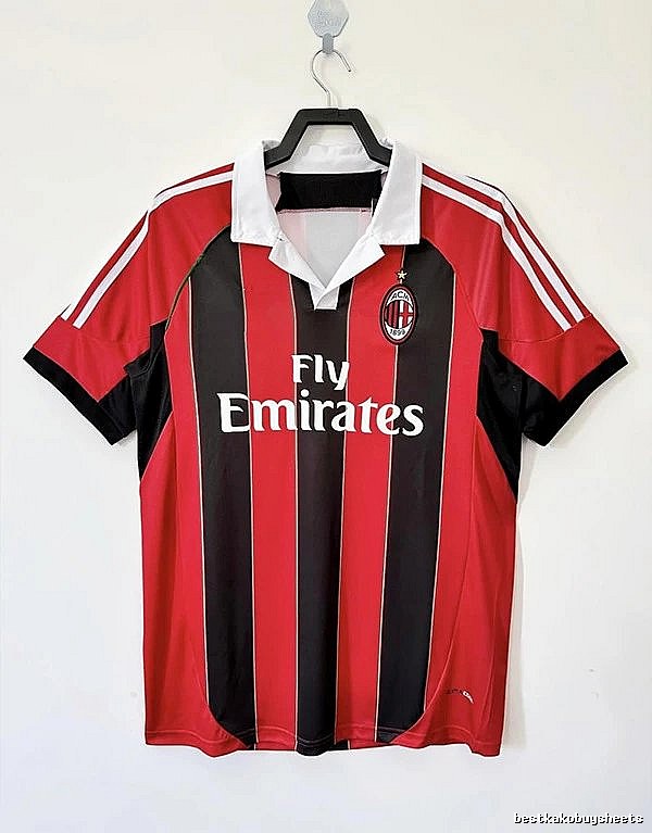 AC Milan Classic Retro soccer jersey Red Black Striped with Travel-Friendly Style