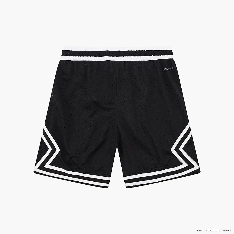 AJ sporty black shorts