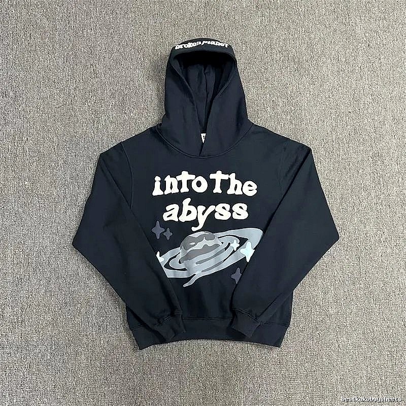 Broken Hearts Style H210 Skull Graphic Hoodie Modern Fit