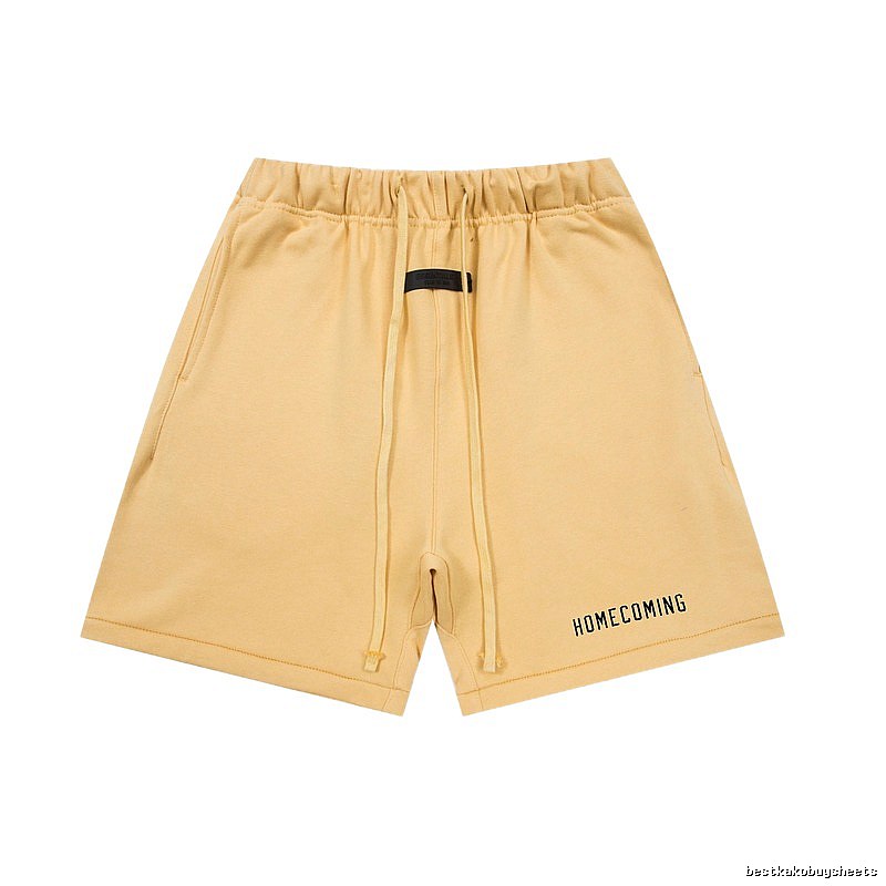 ESSENTIALS minimalist style khaki shorts