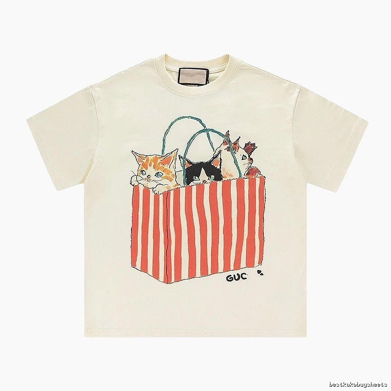 Gucci Cat Print Vintage Style Off-White T-Shirt