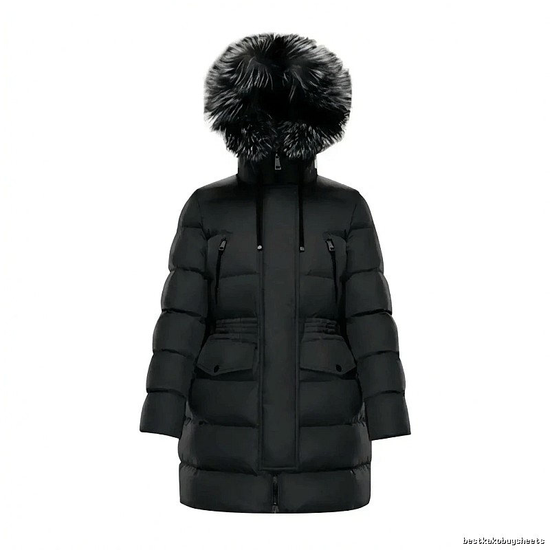 Long black down jacket of Moncler