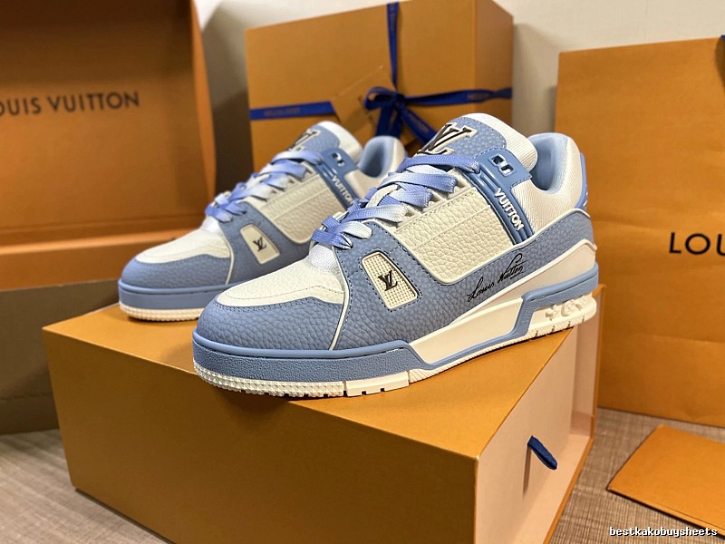 Louis Vuitton Blue Cream Low-top Beside Branded Blue Low-top Sneaker for Photo Ready Styling