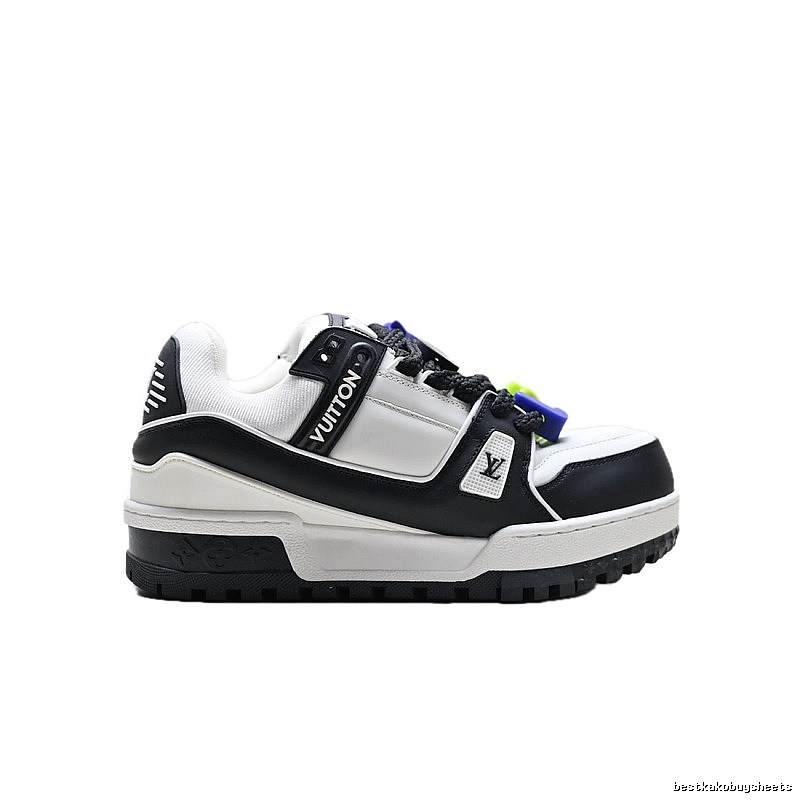 LV Black and White Fashionable Sports Shoes