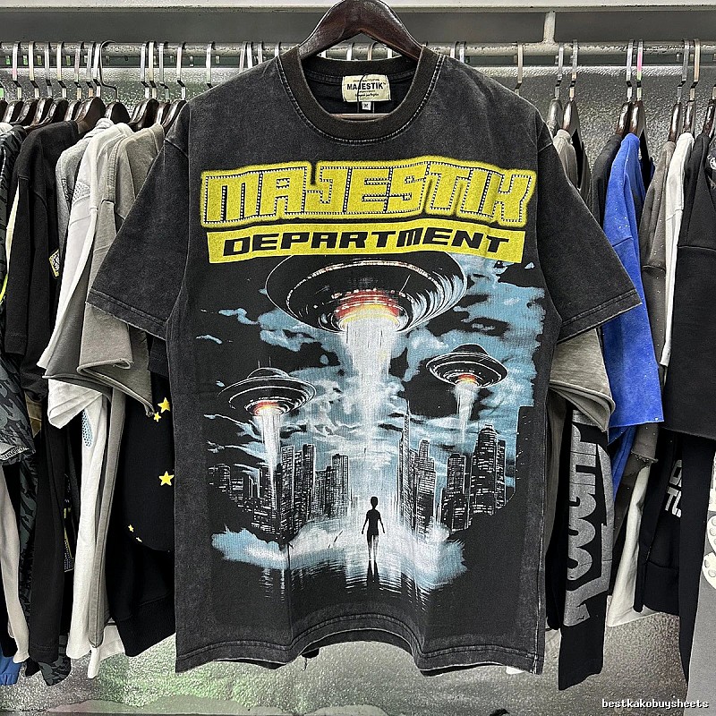 MAJESTIK Flying Saucer Print Vintage Washed Black T-Shirt