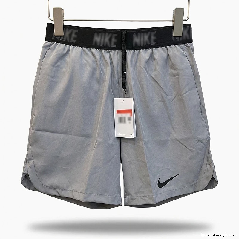 Nike sporty grey shorts
