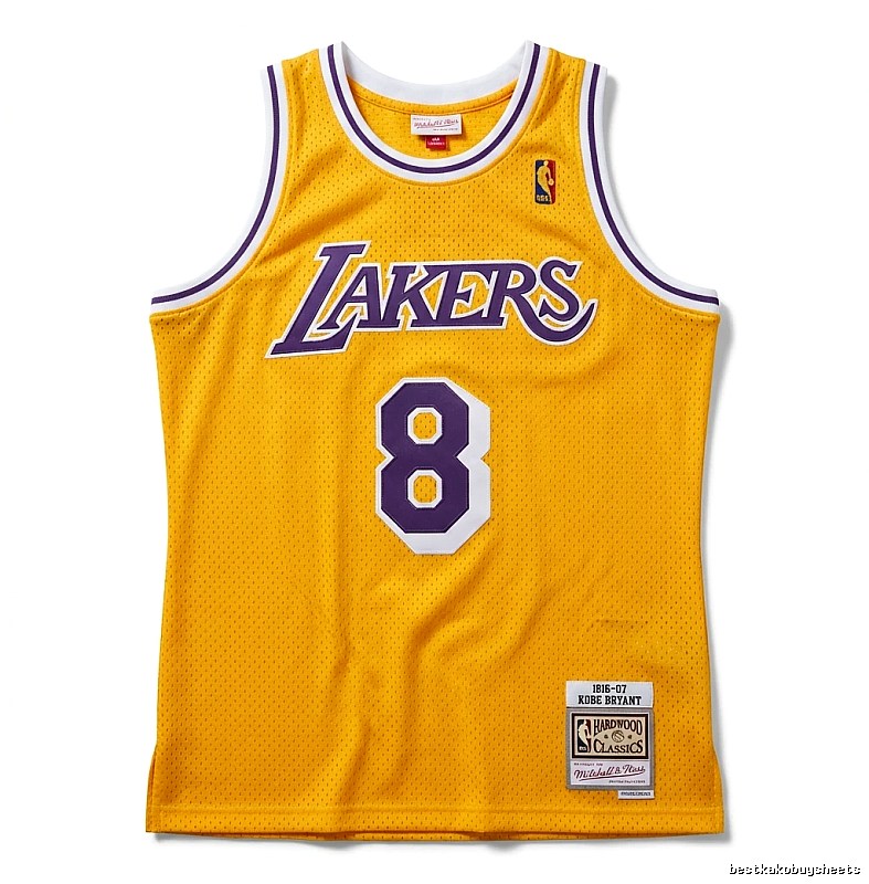 The classic yellow jersey of the Kobe Lakers.