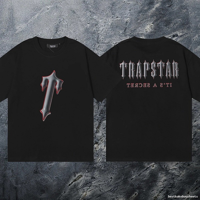 Trapstar Classic Keys graphic T-shirt Black White Key with Travel-Friendly Style